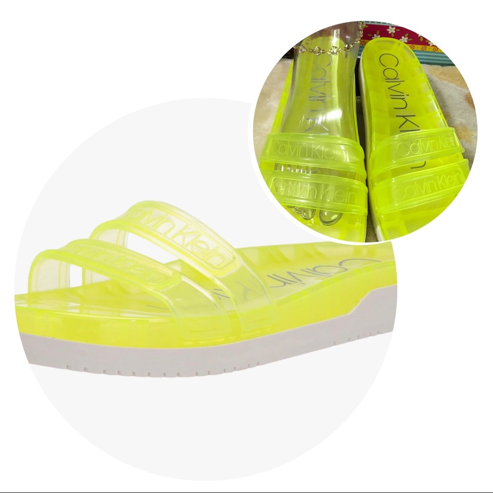 Calvin Klein Women's Slide on sandal. *New*